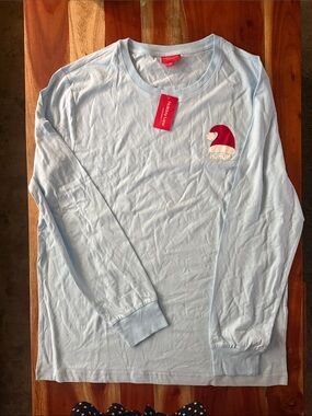 Holiday Lane Men's Light Blue Long-Sleeve Tee with Santa Graphic
